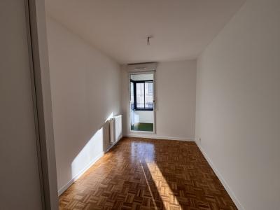 For rent Lyon-9eme-arrondissement 4 rooms 92 m2 Rhone (69009) photo 2