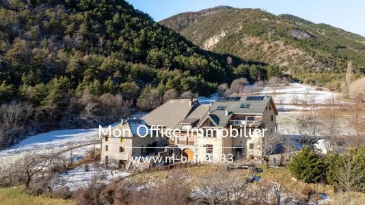 For sale Reotier 14 rooms 499 m2 Hautes alpes (05600) photo 0