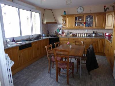 For sale Saint-maixent-l'ecole 5 rooms 120 m2 Deux sevres (79400) photo 3