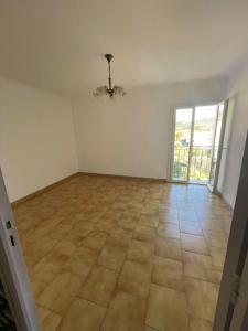 For rent Cuges-les-pins 4 rooms 108 m2 Bouches du Rhone (13780) photo 4