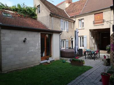 For sale Marines 7 rooms 118 m2 Val d'Oise (95640) photo 0