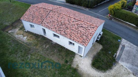 For sale Arces 4 rooms 107 m2 Charente maritime (17120) photo 3