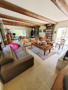 For sale Isle-sur-la-sorgue 7 rooms 300 m2 Vaucluse (84800) photo 2