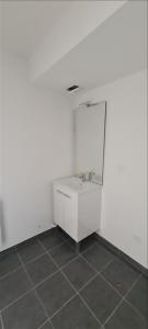 For rent Armentieres 1 room 29 m2 Nord (59280) photo 3