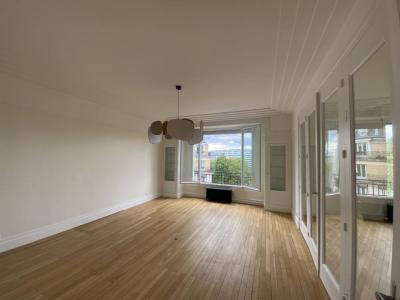 Louer Appartement Paris-17eme-arrondissement 6298 euros