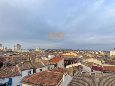 For sale Nimes 1 room 22 m2 Gard (30000) photo 2