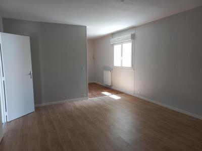 Louer Maison 104 m2 Chatre