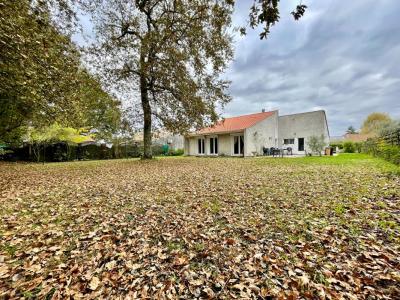 For sale Cestas 6 rooms 120 m2 Gironde (33610) photo 0