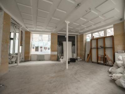 Annonce Location Local commercial Paris-18eme-arrondissement 75