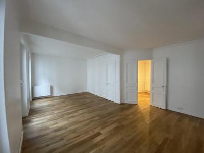 Louer Appartement Paris-3eme-arrondissement 2749 euros