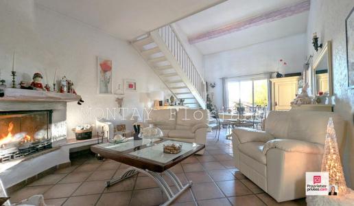 For sale Roquebrune-sur-argens 5 rooms 111 m2 Var (83520) photo 0