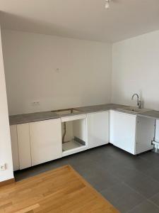 For rent Paris-16eme-arrondissement 2 rooms 49 m2 Paris (75016) photo 2