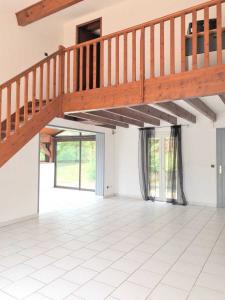 For sale Montussan 6 rooms 108 m2 Gironde (33450) photo 2