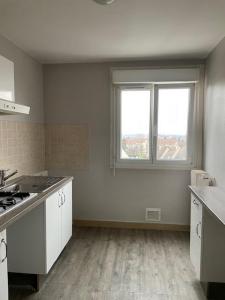 For sale Beauvais 3 rooms 66 m2 Oise (60000) photo 3