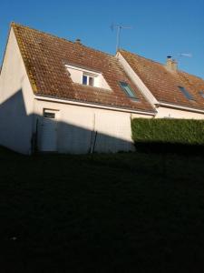 For rent Moliens 1 room 38 m2 Oise (60220) photo 1