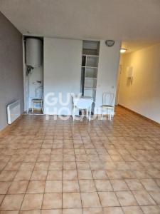 For rent Perpignan 1 room 27 m2 Pyrenees orientales (66000) photo 1