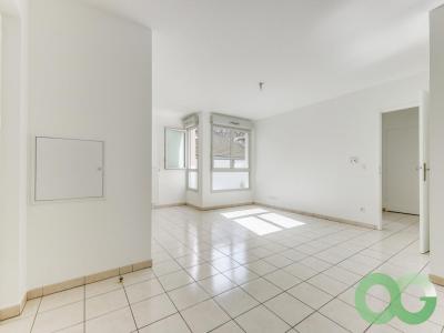 For sale Saint-denis 3 rooms 68 m2 Seine saint denis (93200) photo 1