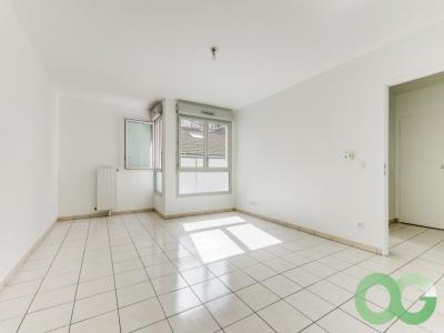 For sale Saint-denis 3 rooms 68 m2 Seine saint denis (93200) photo 2