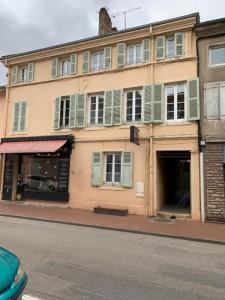 For sale Pont-de-veyle 700 m2 Ain (01290) photo 0