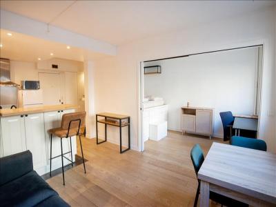 For rent Paris-10eme-arrondissement 3 rooms 49 m2 Paris (75010) photo 1