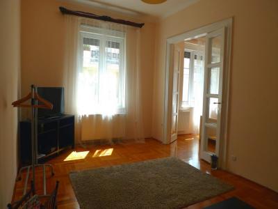 For rent Paris-16eme-arrondissement 2 rooms 49 m2 Paris (75016) photo 0