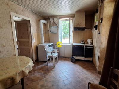 For sale Audes 6 rooms 96 m2 Allier (03190) photo 3