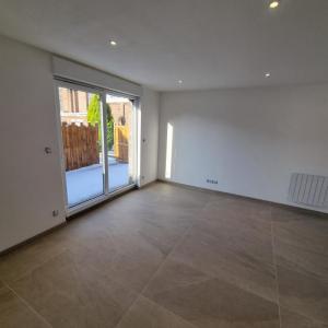 For sale Tourcoing 2 rooms 43 m2 Nord (59200) photo 2