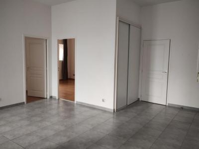 Louer Appartement 81 m2 Bourg-en-bresse