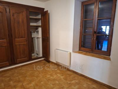 Louer Maison Revest-les-eaux 850 euros