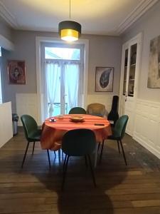 For sale Chateauroux 7 rooms 140 m2 Indre (36000) photo 2