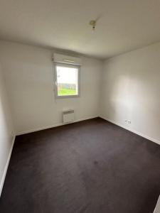 For rent Saint-just-en-chaussee 2 rooms 48 m2 Oise (60130) photo 1