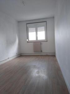 For rent Saint-julien-les-villas 3 rooms 65 m2 Aube (10800) photo 3