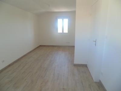 For sale HYPER CENTRE 3 rooms 91 m2 Ain (01240) photo 3