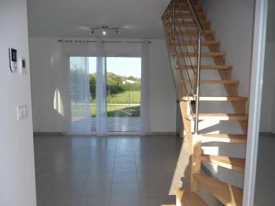 For rent Castelnau-de-medoc 4 rooms 80 m2 Gironde (33480) photo 0