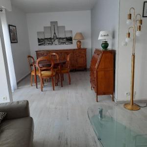 For rent Bordeaux 4 rooms 77 m2 Gironde (33200) photo 2