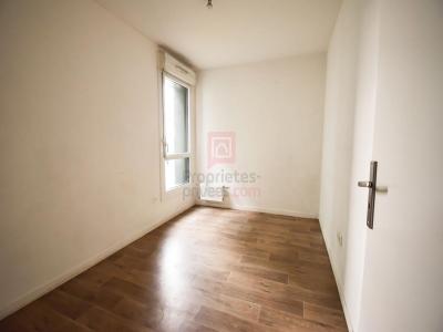 For sale Saint-denis 3 rooms 65 m2 Seine saint denis (93200) photo 2