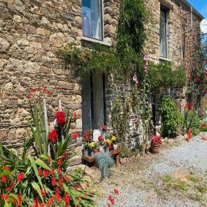 For sale Neant-sur-yvel 4 rooms 145 m2 Morbihan (56430) photo 2