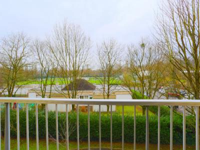 For sale Yerres PISCINE 3 rooms 64 m2 Essonne (91330) photo 2