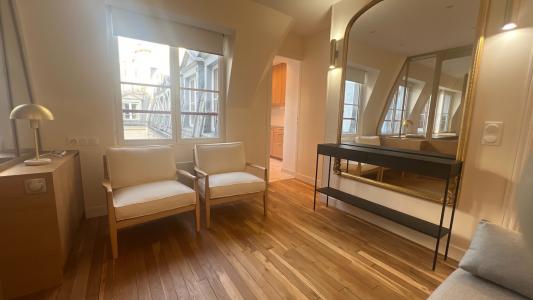 Louer Appartement Paris-1er-arrondissement 2371 euros