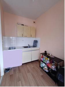 For sale Niort 1 room 25 m2 Deux sevres (79000) photo 2