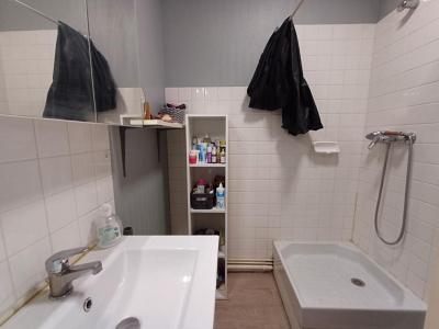 For sale Niort 1 room 25 m2 Deux sevres (79000) photo 3