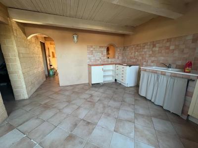 For sale Fos-sur-mer 9 rooms 267 m2 Bouches du Rhone (13270) photo 3