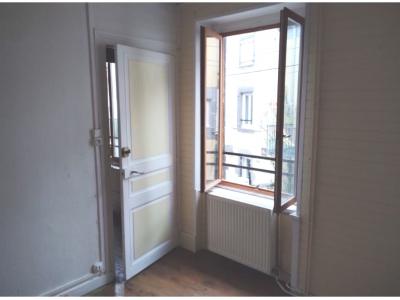 For sale Volvic 5 rooms 94 m2 Puy de dome (63530) photo 2