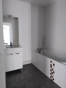 For rent Rosieres 4 rooms 78 m2 Aube (10430) photo 3