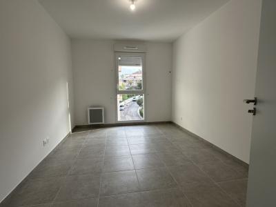 For sale 2 rooms 41 m2 Bouches du Rhone (13004) photo 2