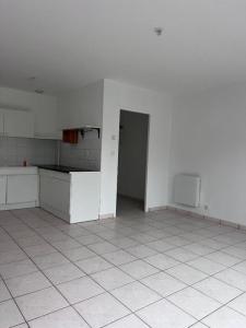 For rent Artigues-pres-bordeaux 2 rooms 53 m2 Gironde (33370) photo 4