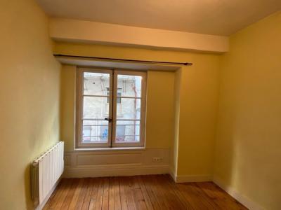 For rent Lyon-2eme-arrondissement 2 rooms 45 m2 Rhone (69002) photo 2