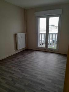 For rent Saint-andre-les-vergers 3 rooms 65 m2 Aube (10120) photo 4