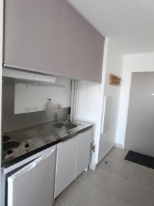 For rent Nantes 1 room 23 m2 Loire atlantique (44000) photo 2