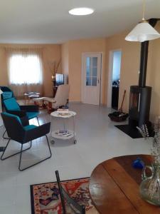 For sale Roche-sur-yon 5 rooms 155 m2 Vendee (85000) photo 3